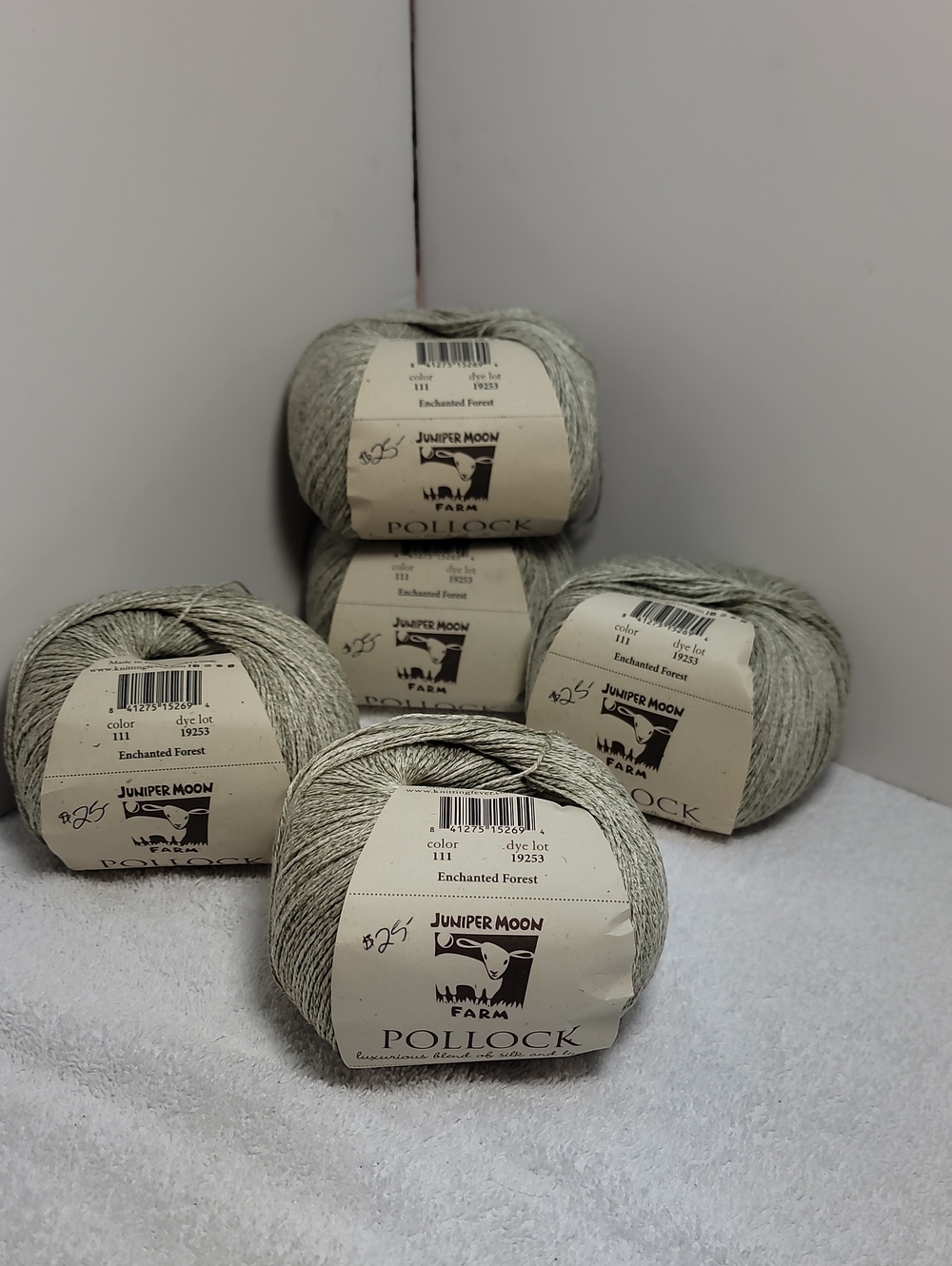 Pollock Yarn Ball - Enchanted Forest Gray - 5 Balls - NWT